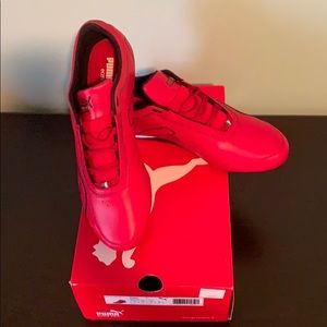 New Puma sneakers size 10